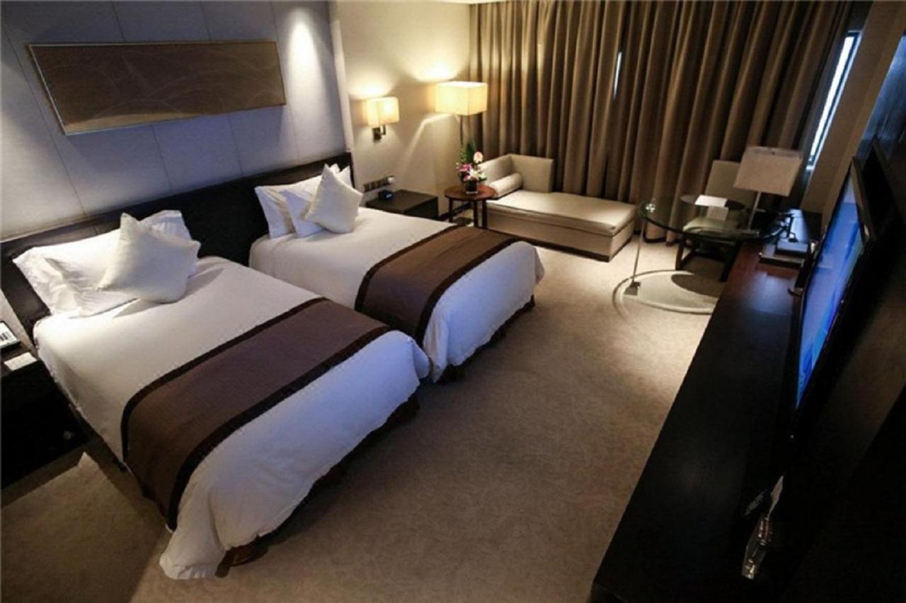 Howard Johnson Ifc Plaza Ningbo Exterior foto
